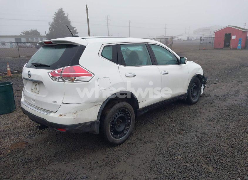 Photo 4 of 2015 Nissan Rogue S (VIN 5N1AT2MV3FC841567)