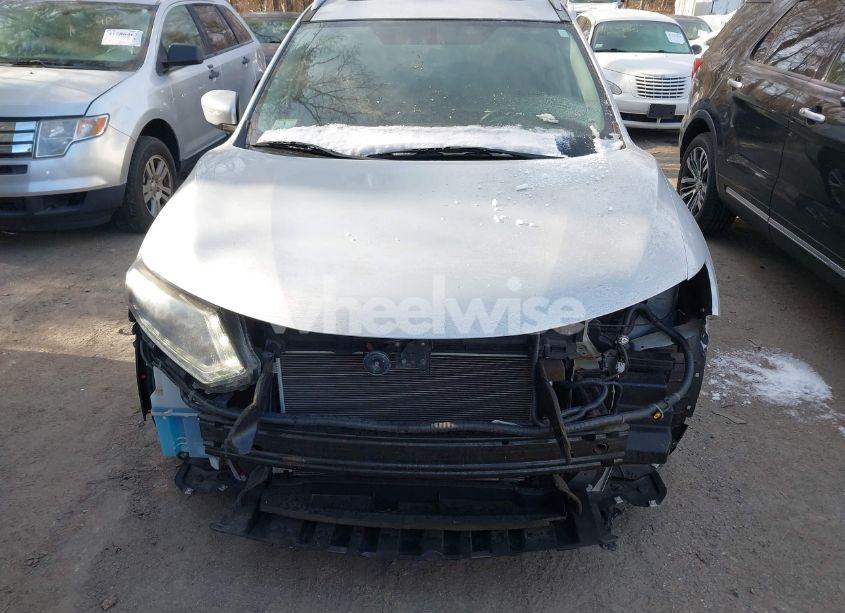 Photo 12 of 2015 Nissan Rogue SV (VIN 5N1AT2MV3FC855761)