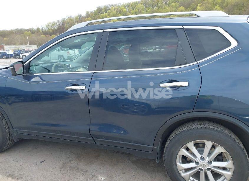 Photo 15 of 2015 Nissan Rogue SV (VIN 5N1AT2MV3FC907499)