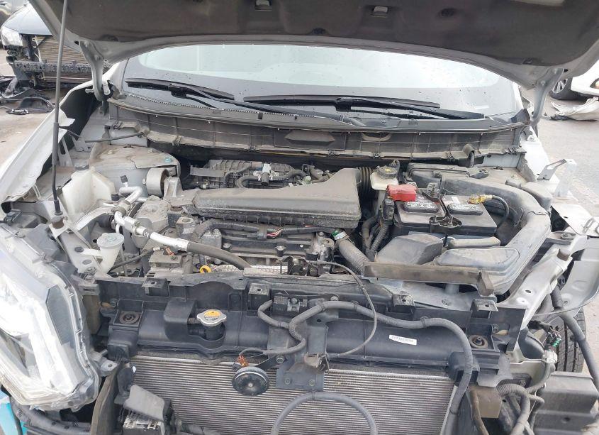 Photo 10 of 2016 Nissan Rogue SL (VIN 5N1AT2MV3GC747514)