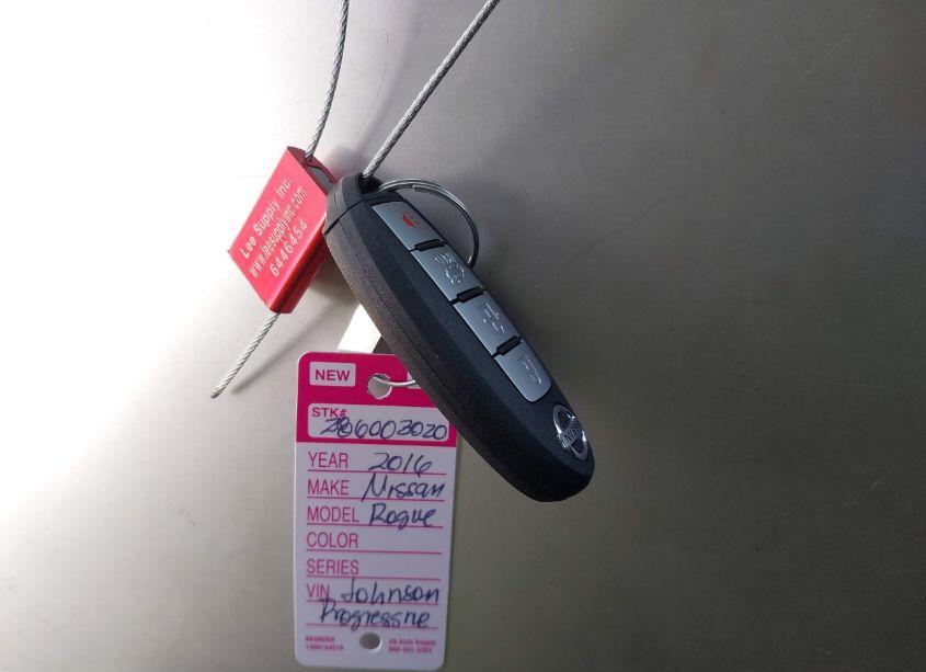 Photo 11 of 2016 Nissan Rogue SL (VIN 5N1AT2MV3GC747514)