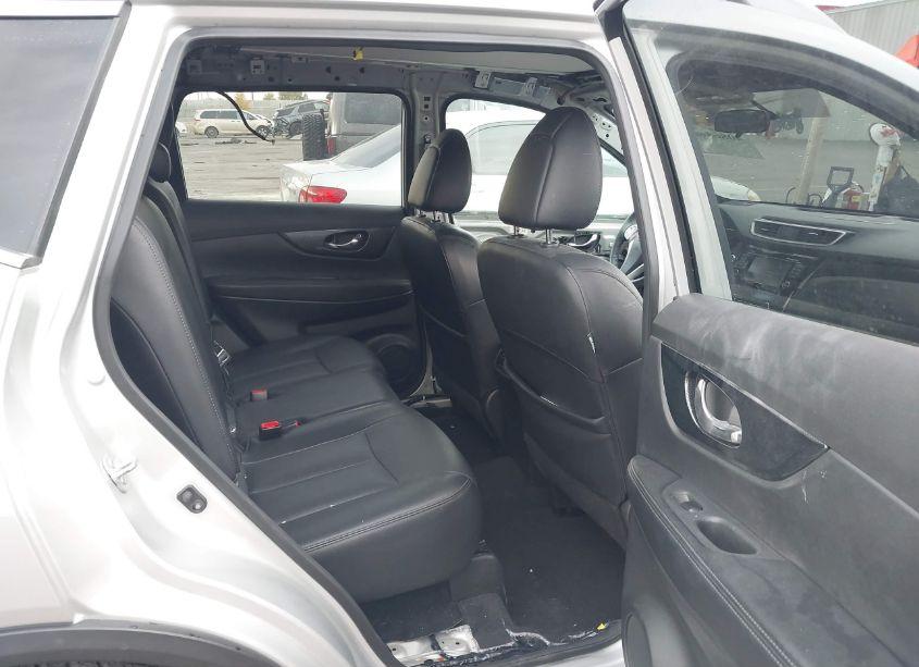 Photo 8 of 2016 Nissan Rogue SL (VIN 5N1AT2MV3GC747514)