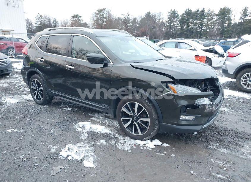 2017 Nissan Rogue SL (VIN 5N1AT2MV3HC763147) main photo