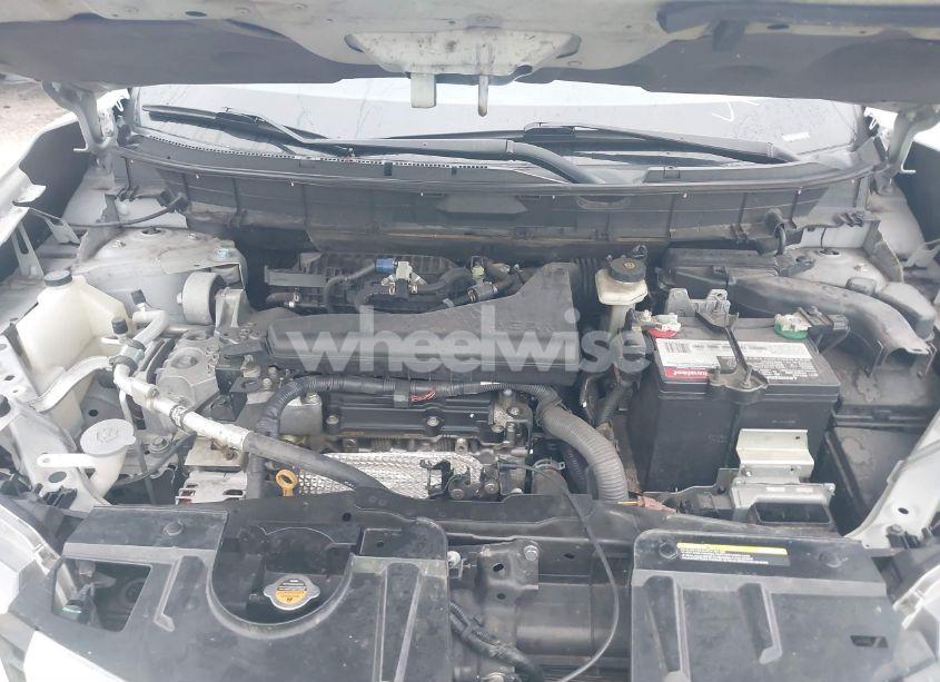 Photo 10 of 2017 Nissan Rogue SV (VIN 5N1AT2MV3HC770146)