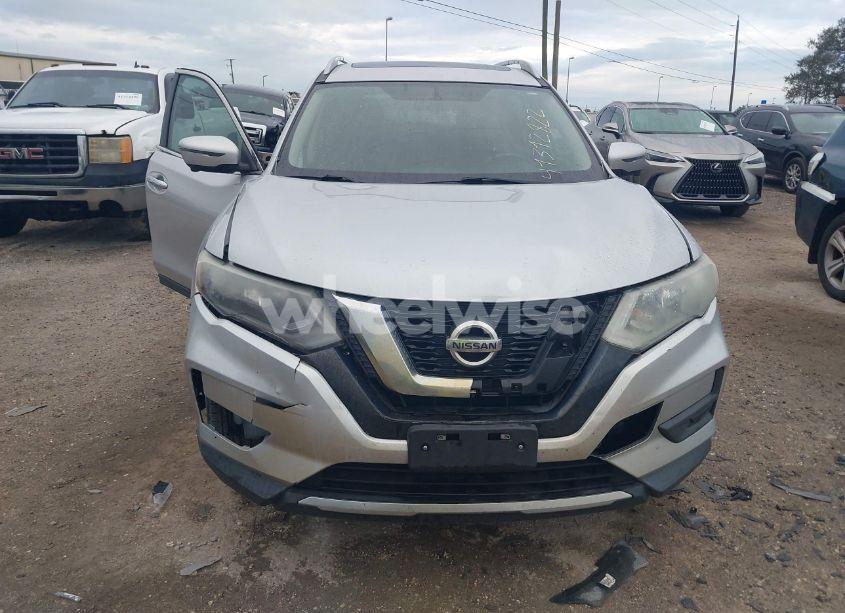 Photo 12 of 2017 Nissan Rogue SV (VIN 5N1AT2MV3HC770146)