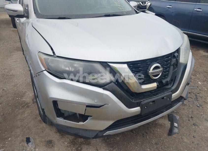 Photo 18 of 2017 Nissan Rogue SV (VIN 5N1AT2MV3HC770146)