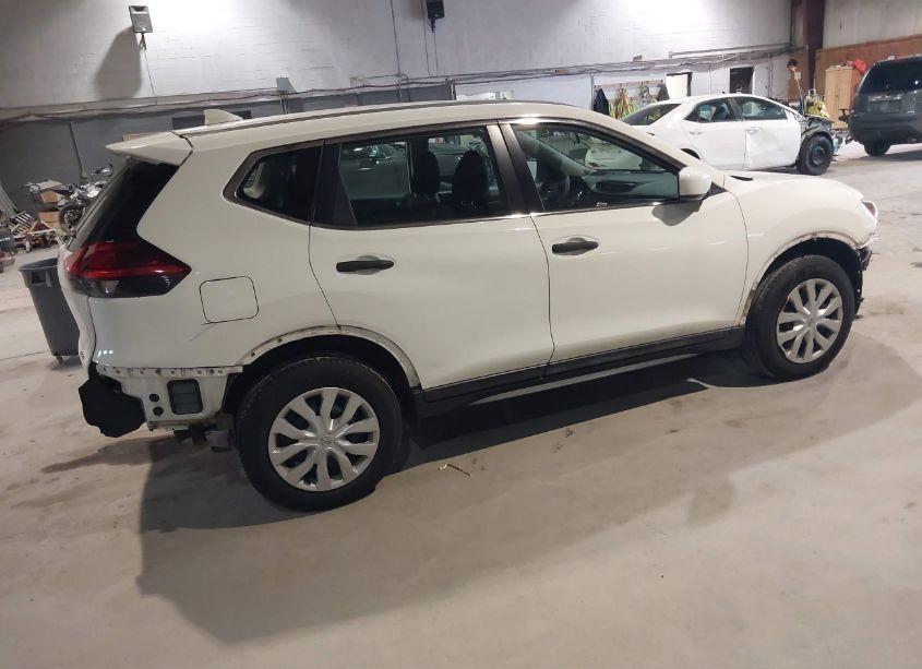 Photo 4 of 2017 Nissan Rogue S (VIN 5N1AT2MV3HC811858)