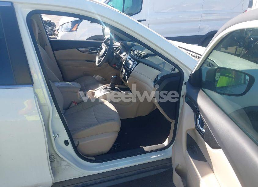 Photo 5 of 2017 Nissan Rogue S (VIN 5N1AT2MV3HC825257)