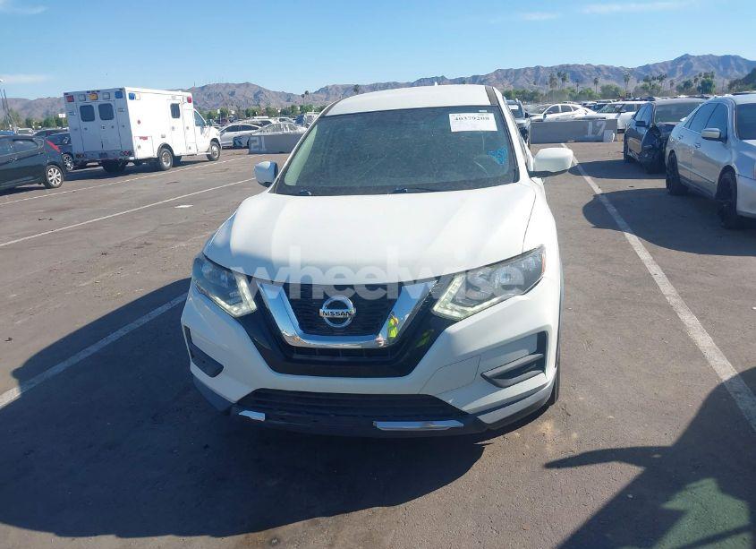 Photo 6 of 2017 Nissan Rogue S (VIN 5N1AT2MV3HC825257)