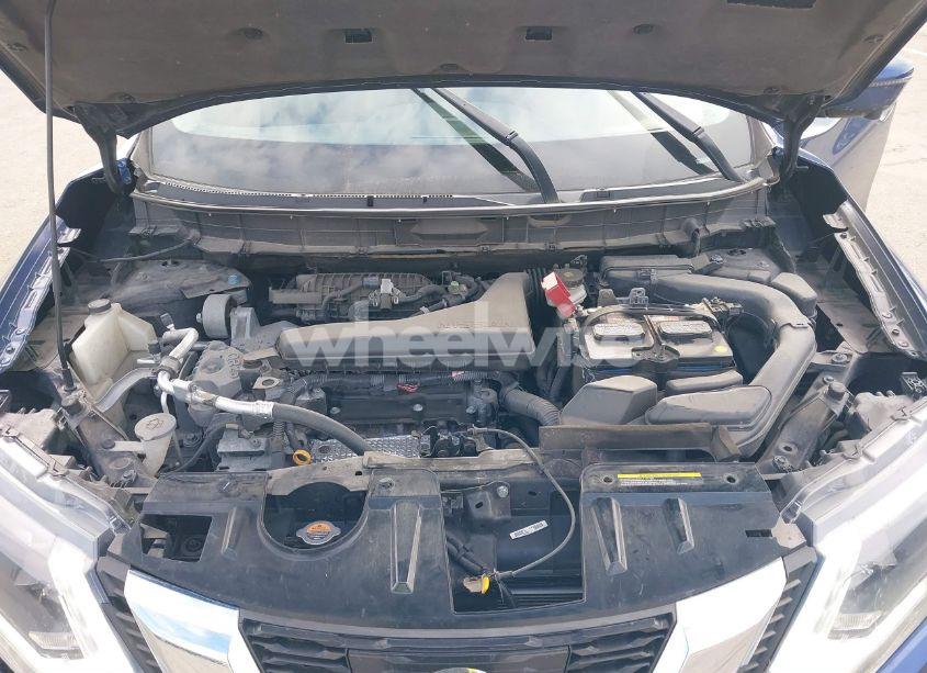 Photo 10 of 2017 Nissan Rogue SV (VIN 5N1AT2MV3HC876208)