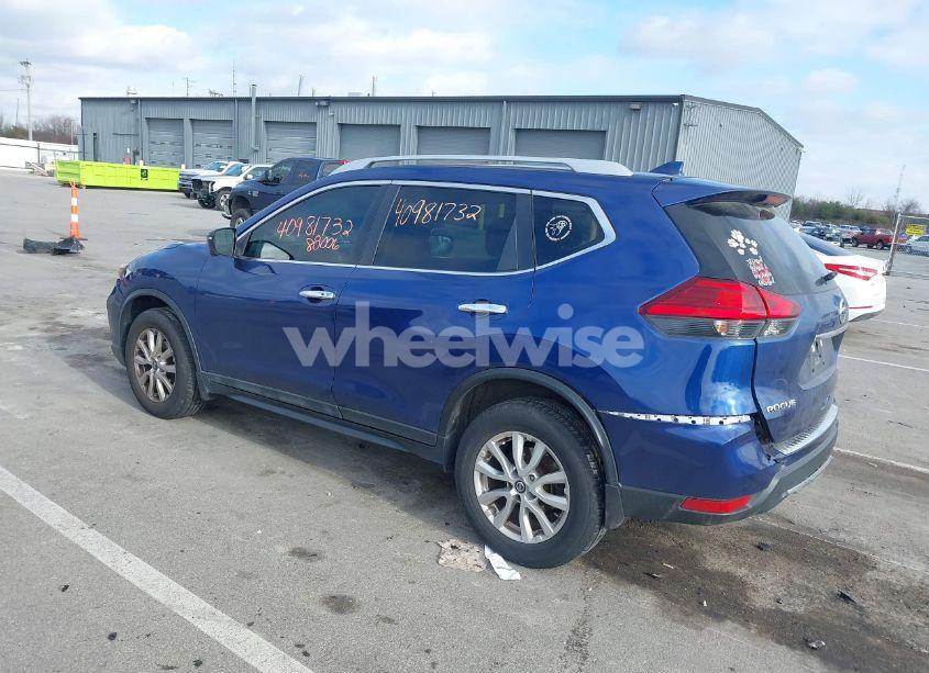 Photo 3 of 2017 Nissan Rogue SV (VIN 5N1AT2MV3HC876208)