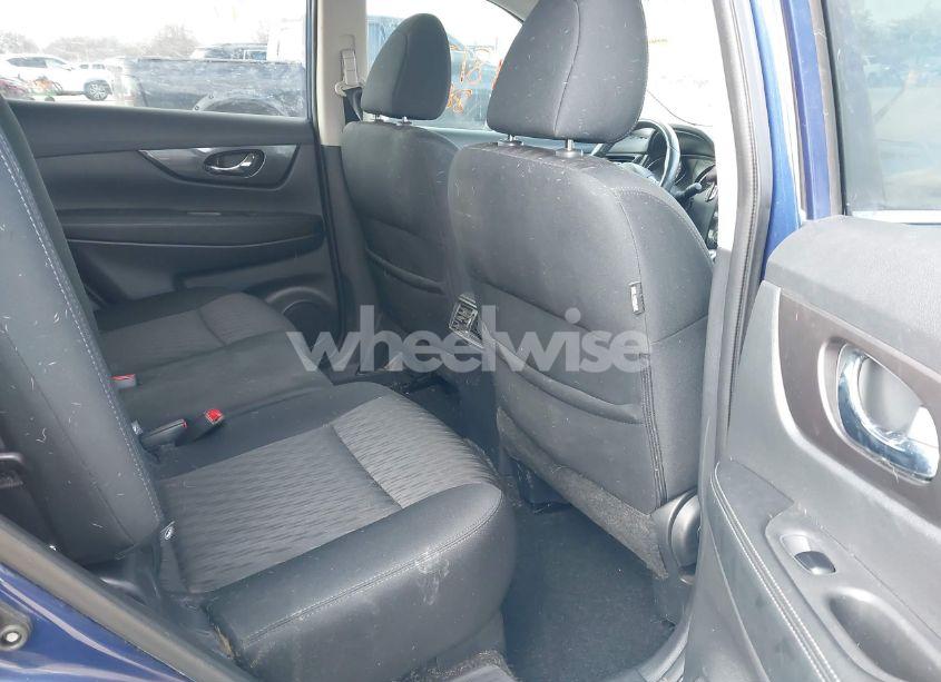 Photo 8 of 2017 Nissan Rogue SV (VIN 5N1AT2MV3HC876208)