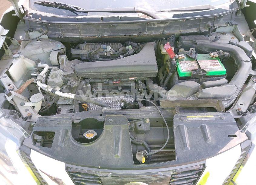 Photo 10 of 2017 Nissan Rogue SV (VIN 5N1AT2MV3HC895860)