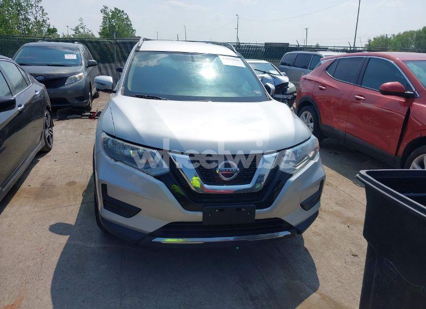 Photo 12 of 2017 Nissan Rogue SV (VIN 5N1AT2MV3HC895860)