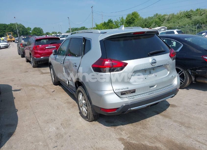 Photo 3 of 2017 Nissan Rogue SV (VIN 5N1AT2MV3HC895860)