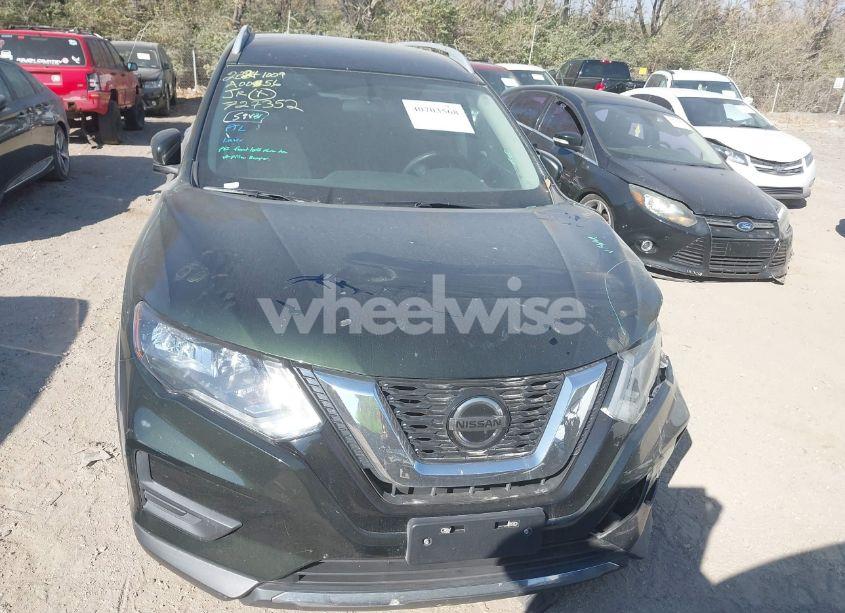 Photo 17 of 2018 Nissan Rogue SV (VIN 5N1AT2MV3JC727352)