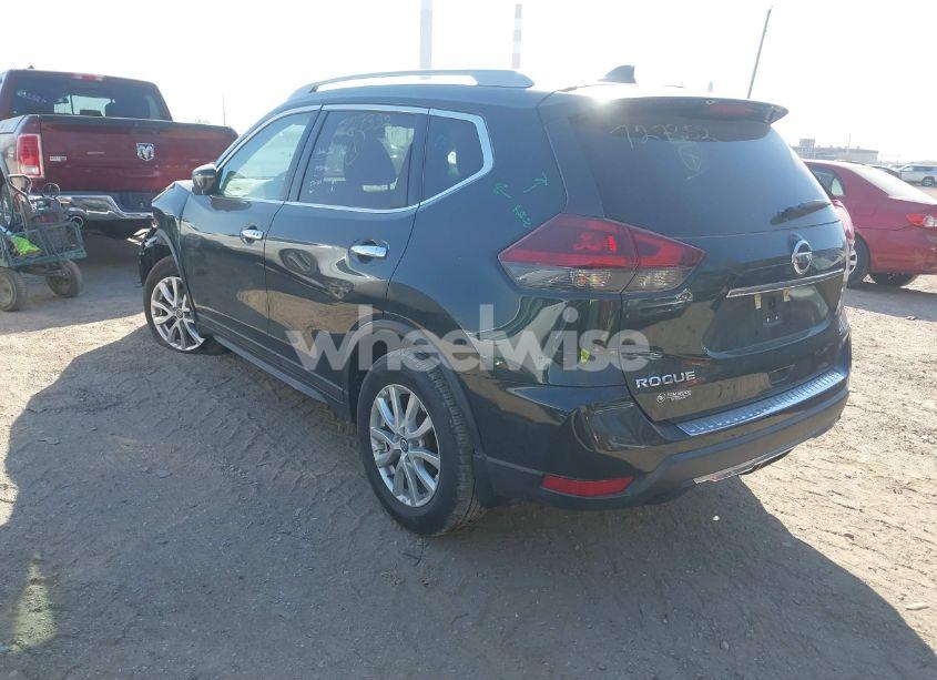 Photo 3 of 2018 Nissan Rogue SV (VIN 5N1AT2MV3JC727352)