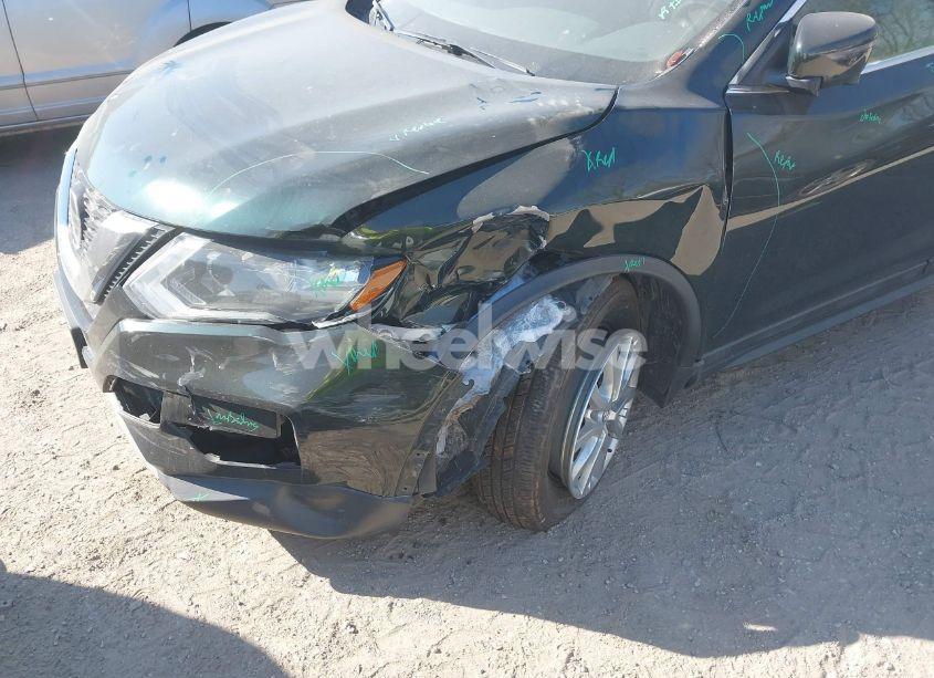 Photo 6 of 2018 Nissan Rogue SV (VIN 5N1AT2MV3JC727352)