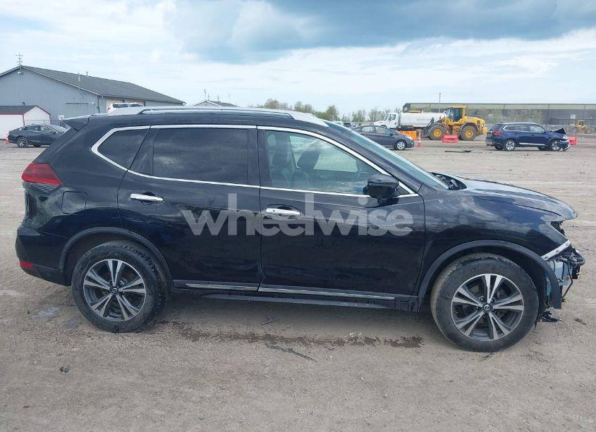 Photo 14 of 2018 Nissan Rogue SL (VIN 5N1AT2MV3JC730591)