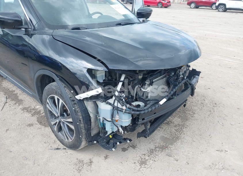 Photo 6 of 2018 Nissan Rogue SL (VIN 5N1AT2MV3JC730591)