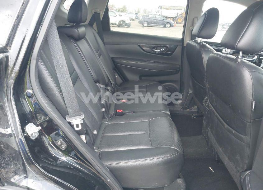 Photo 8 of 2018 Nissan Rogue SL (VIN 5N1AT2MV3JC730591)