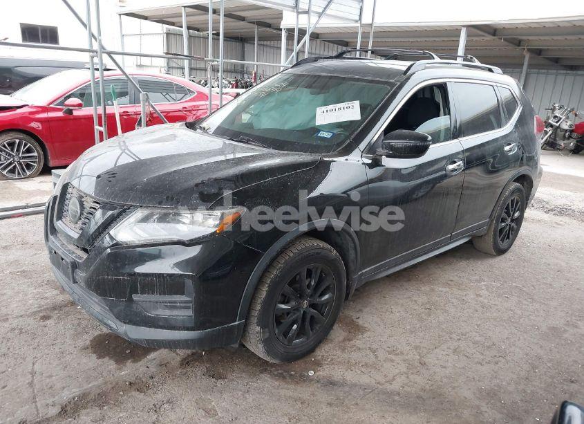 Photo 2 of 2018 Nissan Rogue SV (VIN 5N1AT2MV3JC743454)