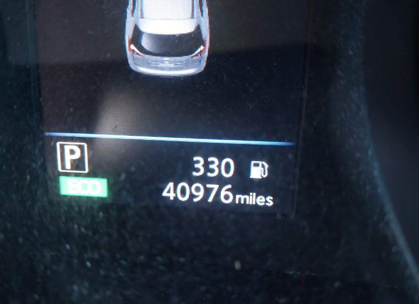 Photo 16 of 2018 Nissan Rogue SV (VIN 5N1AT2MV3JC745494)