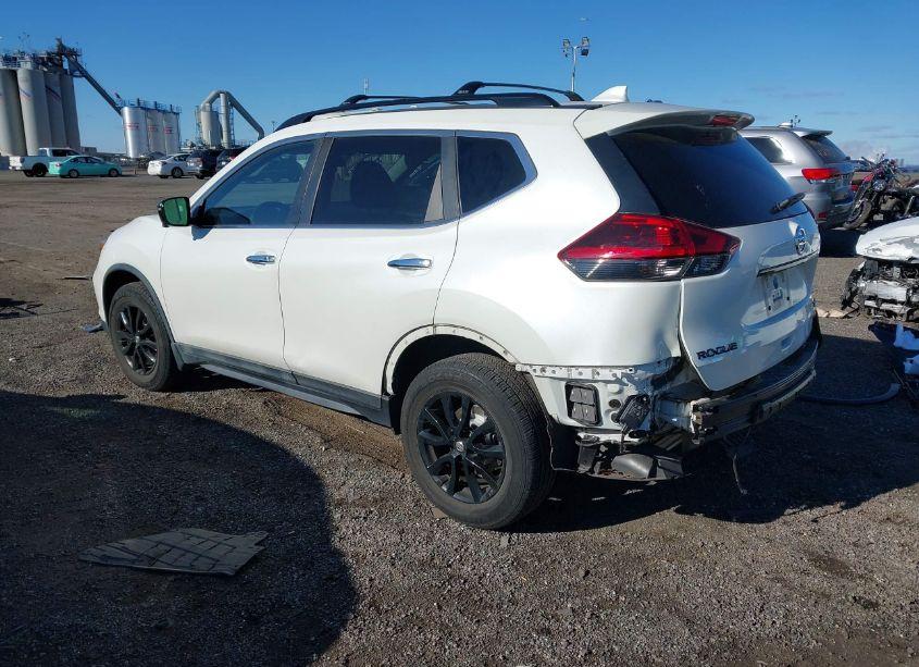 Photo 3 of 2018 Nissan Rogue SV (VIN 5N1AT2MV3JC745494)