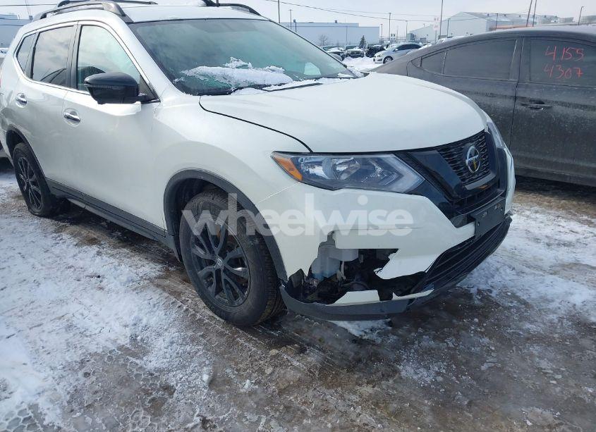 Photo 6 of 2018 Nissan Rogue SV (VIN 5N1AT2MV3JC746886)