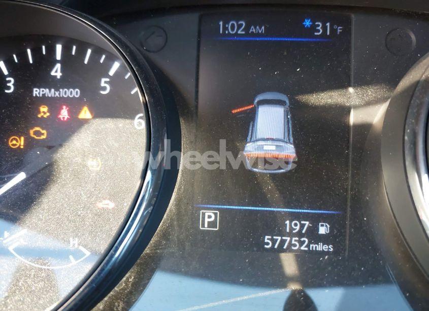 Photo 16 of 2018 Nissan Rogue SV (VIN 5N1AT2MV3JC790466)