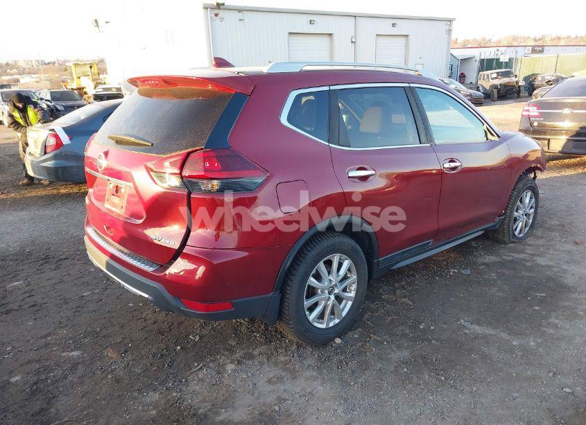 Photo 4 of 2018 Nissan Rogue SV (VIN 5N1AT2MV3JC790466)