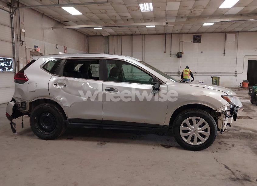 Photo 14 of 2018 Nissan Rogue S (VIN 5N1AT2MV3JC791990)