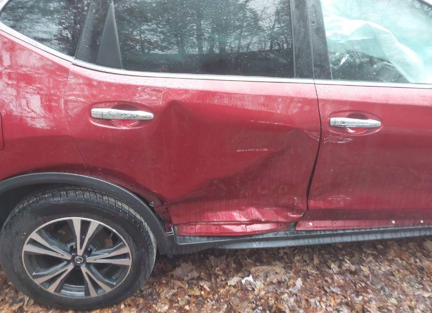 Photo 18 of 2018 Nissan Rogue SL (VIN 5N1AT2MV3JC805838)