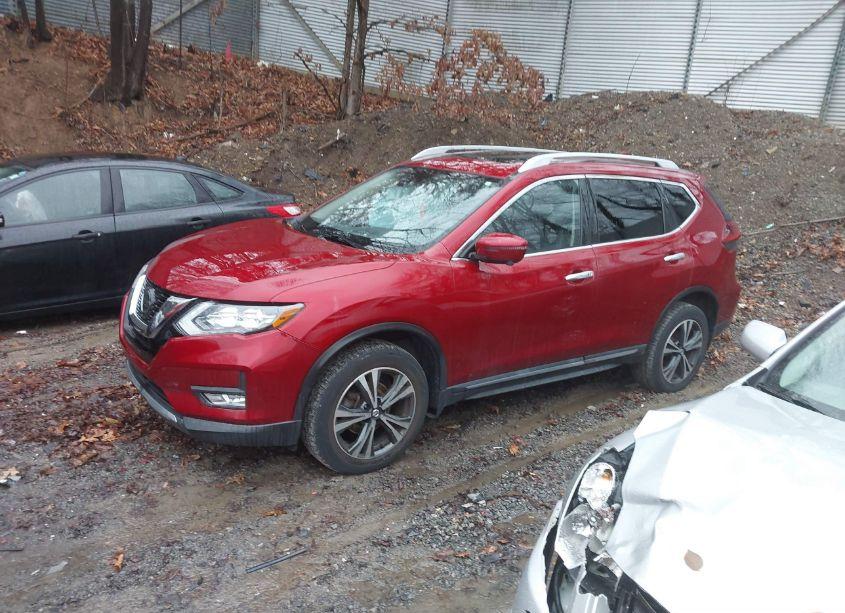 Photo 2 of 2018 Nissan Rogue SL (VIN 5N1AT2MV3JC805838)