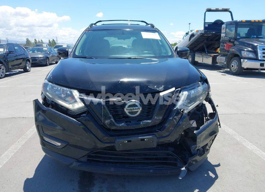 Photo 12 of 2018 Nissan Rogue SV (VIN 5N1AT2MV3JC836362)