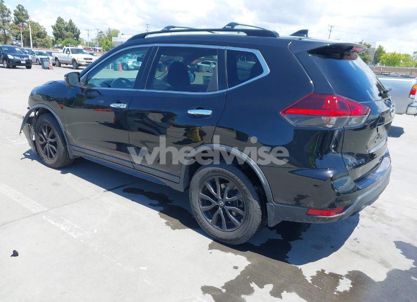 Photo 3 of 2018 Nissan Rogue SV (VIN 5N1AT2MV3JC836362)
