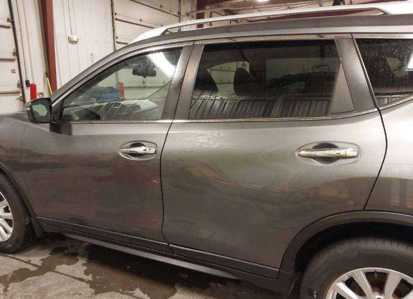 Photo 15 of 2019 Nissan Rogue S/SL/SV (VIN 5N1AT2MV3KC730852)