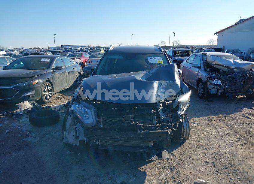 Photo 12 of 2019 Nissan Rogue SV (VIN 5N1AT2MV3KC732262)