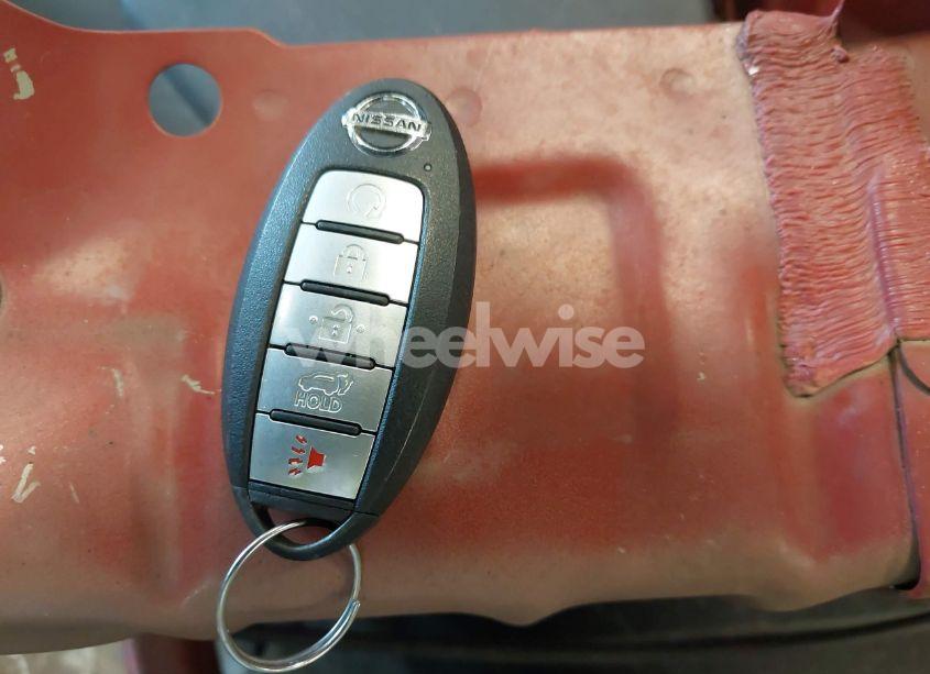 Photo 11 of 2019 Nissan Rogue SV (VIN 5N1AT2MV3KC746016)