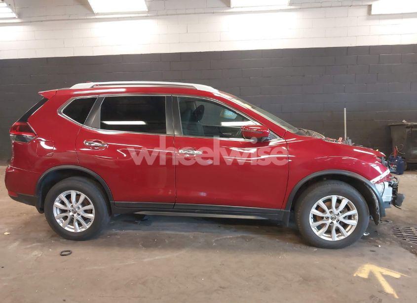 Photo 14 of 2019 Nissan Rogue SV (VIN 5N1AT2MV3KC746016)