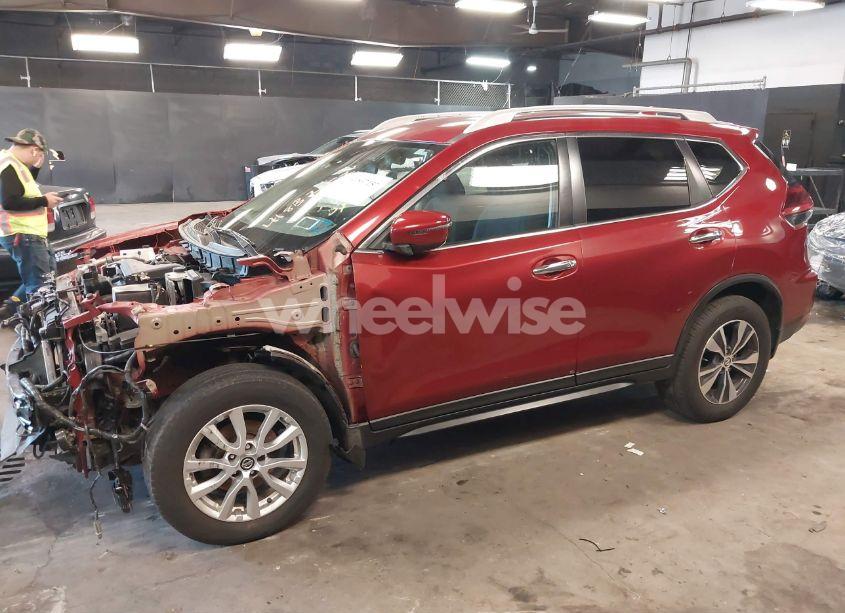 Photo 15 of 2019 Nissan Rogue SV (VIN 5N1AT2MV3KC746016)