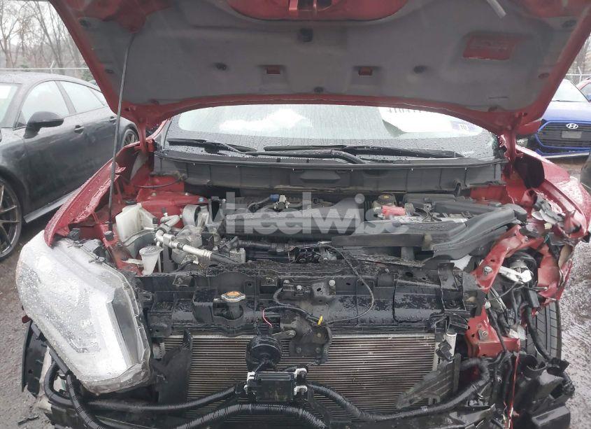 Photo 10 of 2019 Nissan Rogue SV (VIN 5N1AT2MV3KC755878)