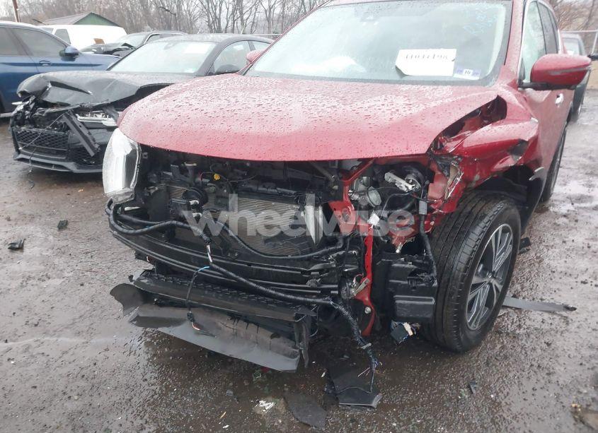 Photo 6 of 2019 Nissan Rogue SV (VIN 5N1AT2MV3KC755878)