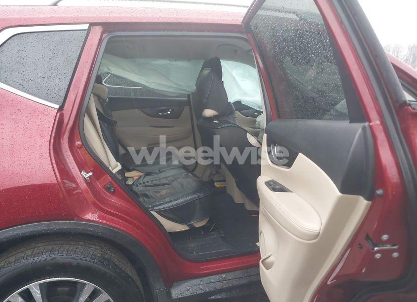 Photo 8 of 2019 Nissan Rogue SV (VIN 5N1AT2MV3KC755878)