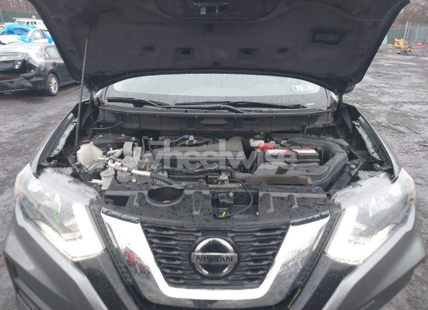 Photo 10 of 2019 Nissan Rogue SV (VIN 5N1AT2MV3KC757226)