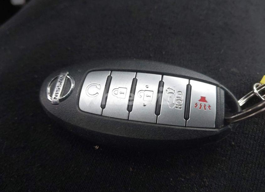 Photo 11 of 2019 Nissan Rogue SV (VIN 5N1AT2MV3KC757226)