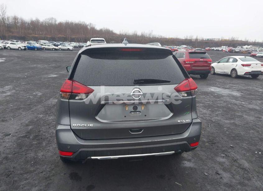 Photo 16 of 2019 Nissan Rogue SV (VIN 5N1AT2MV3KC757226)