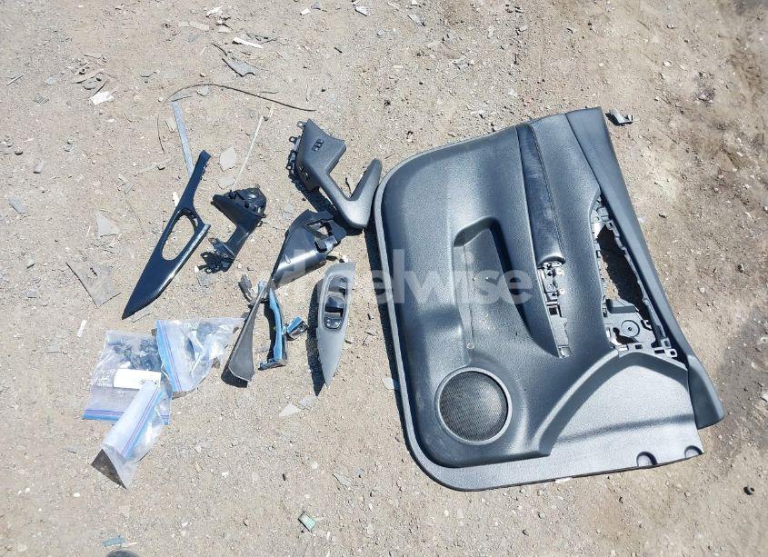 Photo 12 of 2019 Nissan Rogue SL (VIN 5N1AT2MV3KC781669)