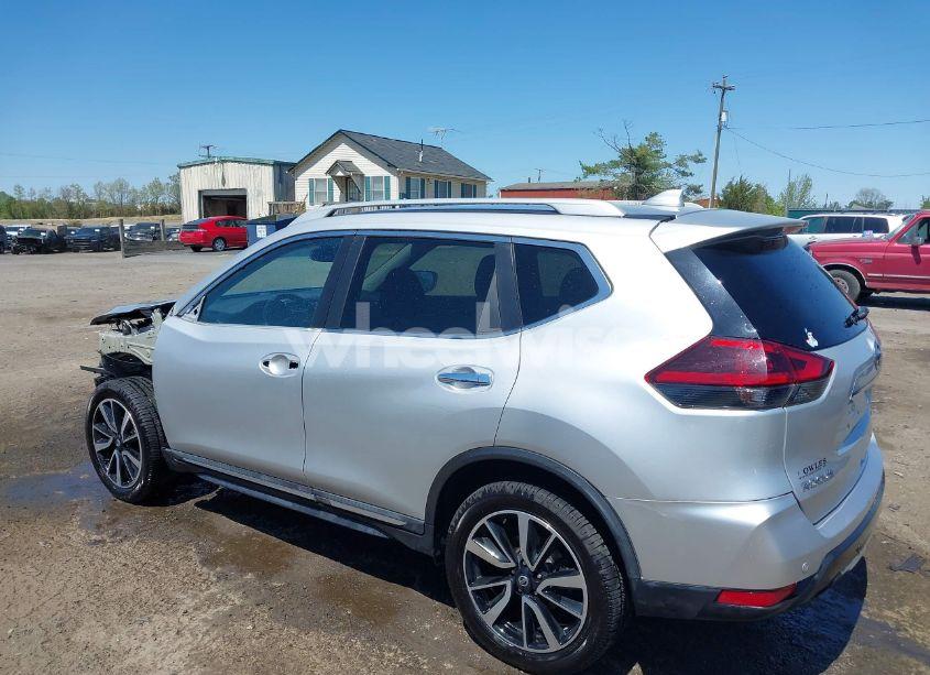 Photo 3 of 2019 Nissan Rogue SL (VIN 5N1AT2MV3KC781669)