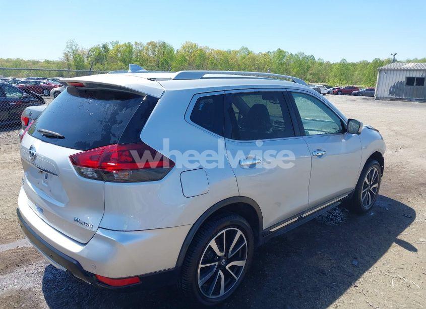 Photo 4 of 2019 Nissan Rogue SL (VIN 5N1AT2MV3KC781669)
